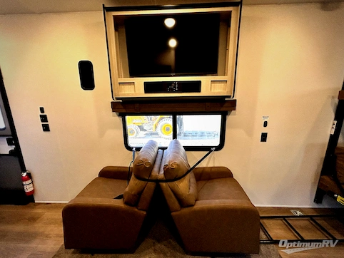 2026 Palomino Puma Unleashed 27TH RV Photo 3