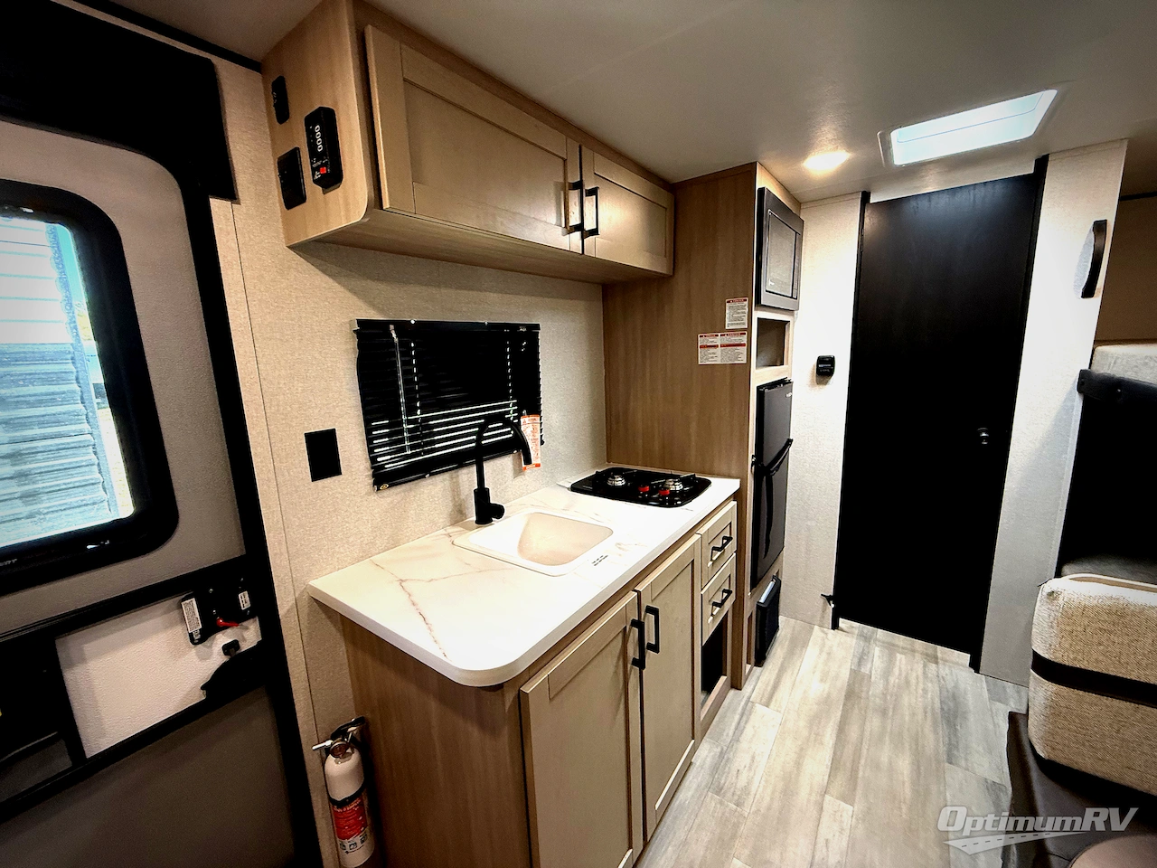 2026 Heartland Prowler 1700BH Photo 8