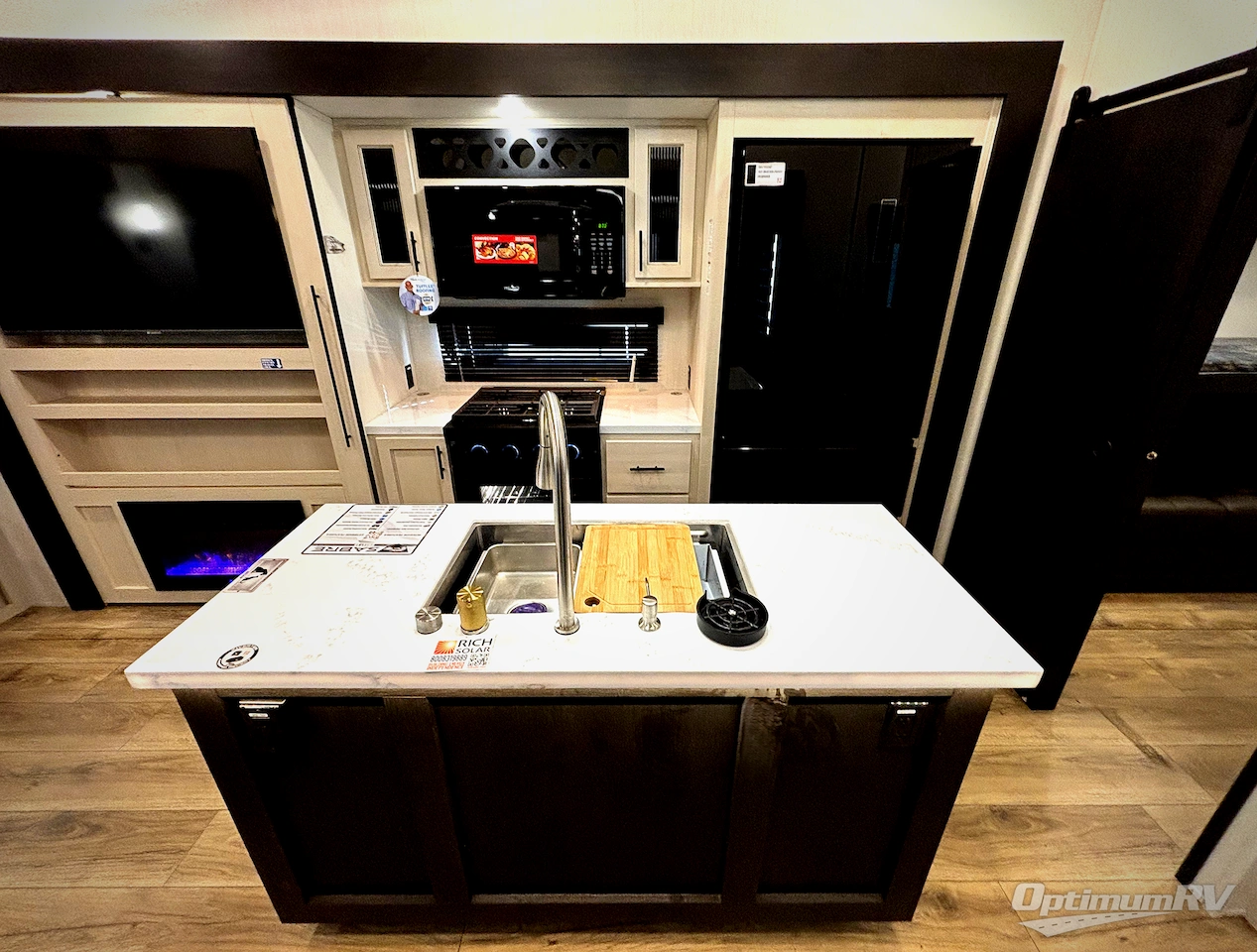 2025 Forest River Sabre 36FLX Photo 4