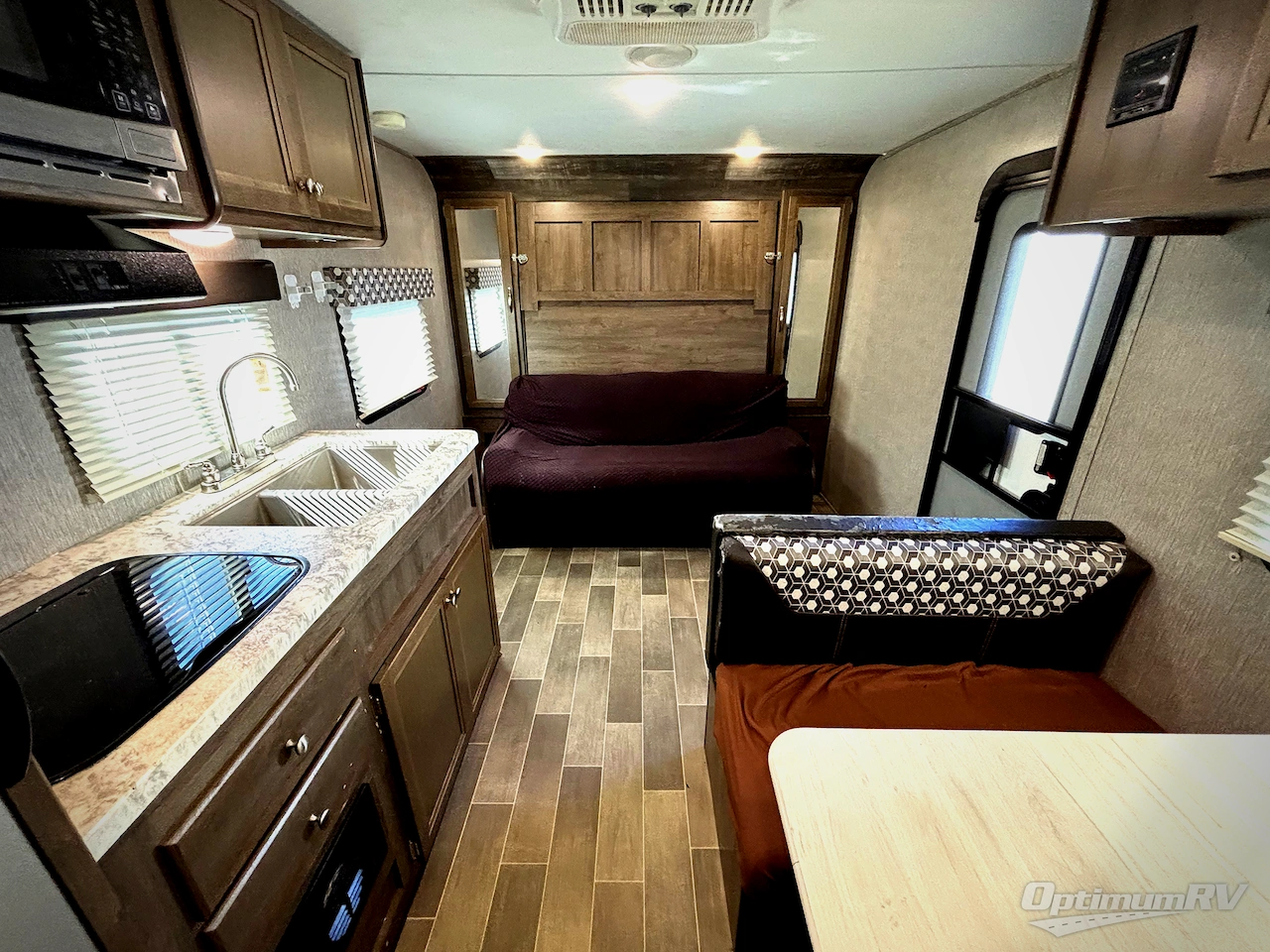 2020 Dutchmen Coleman Light LX 2125BH Photo 5