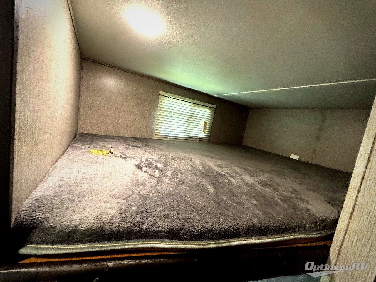 2020 Dutchmen Coleman Light LX 2125BH Photo 14