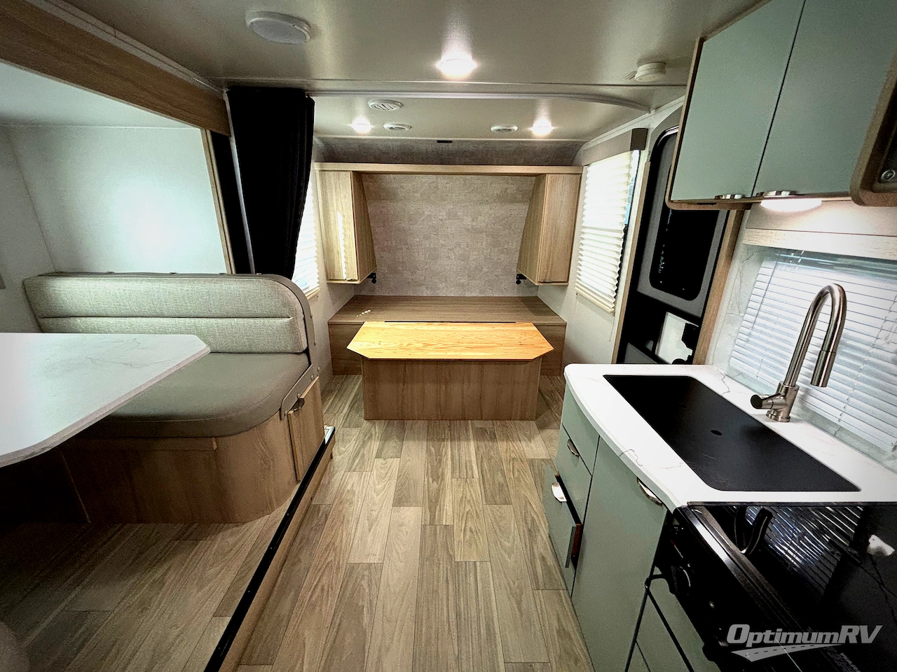 2023 Winnebago Towables Micro Minnie 2108FBS Photo 5