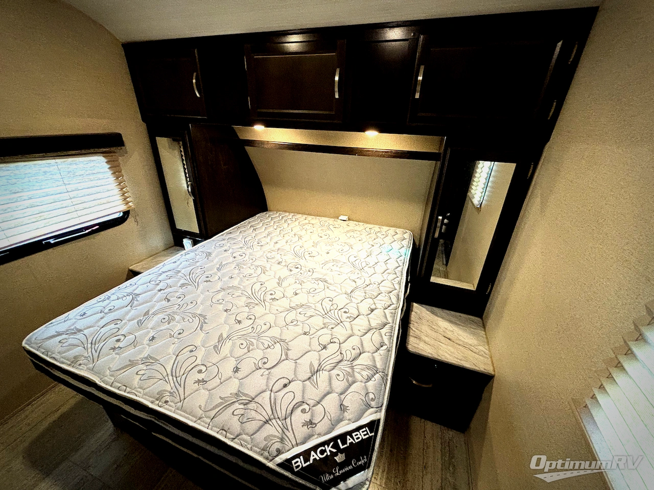 2019 Coachmen Spirit Ultra Lite 2758RB Photo 7
