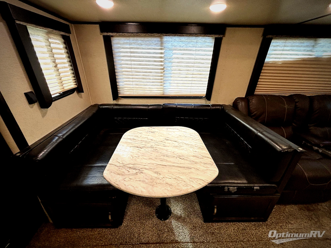 2019 Coachmen Spirit Ultra Lite 2758RB Photo 11