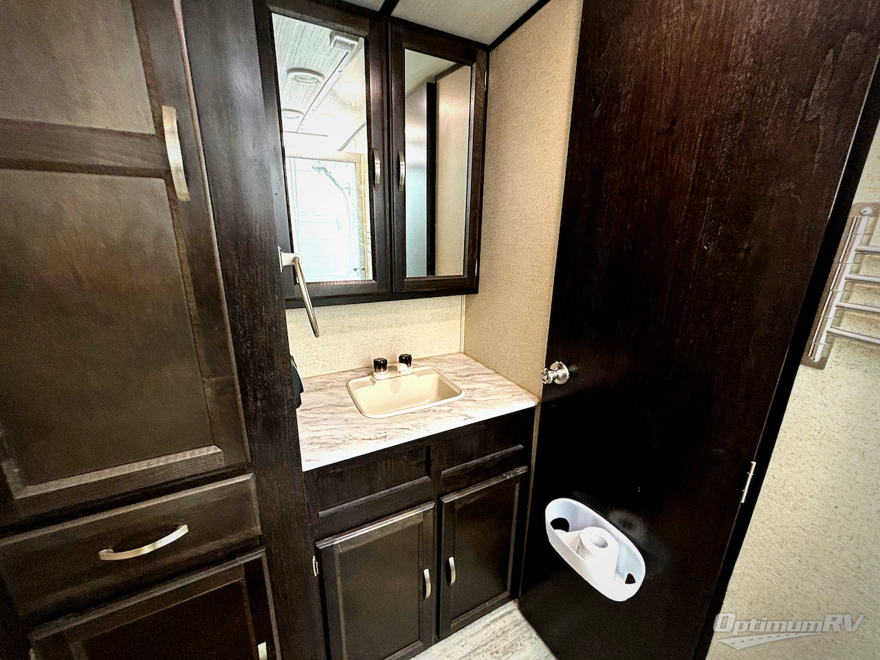 2019 Coachmen Spirit Ultra Lite 2758RB Photo 15