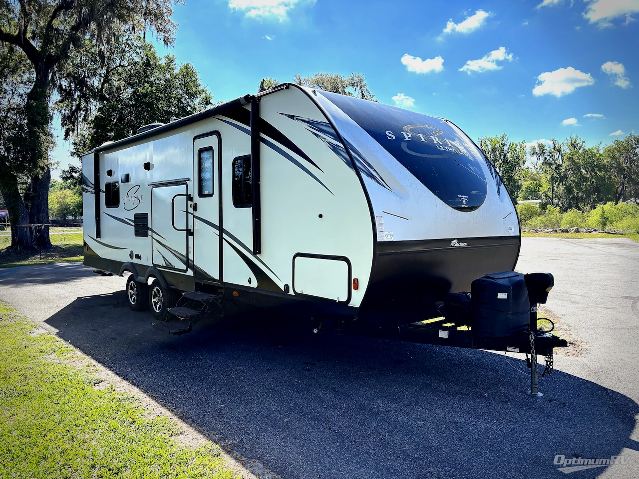 2019 Coachmen Spirit Ultra Lite 2758RB Photo 1