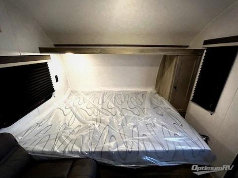 2026 Sunset Park Sun Lite LTD 13MJ RV Photo 3