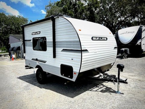 New 2026 Sunset Park Sun Lite 16BH Featured Photo