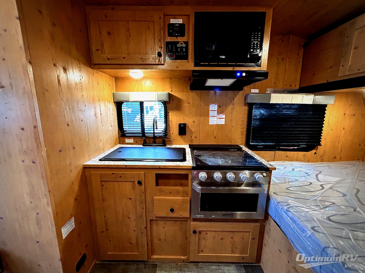 2026 Sunset Park Sun Lite 16BH Photo 6