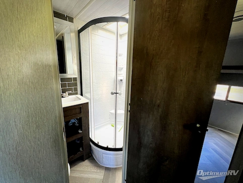 2022 Forest River Wildwood 33TS RV Photo 4