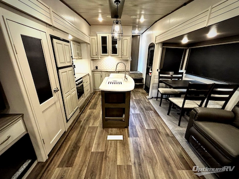 2021 Keystone Cougar Half-Ton 30RLS RV Photo 2