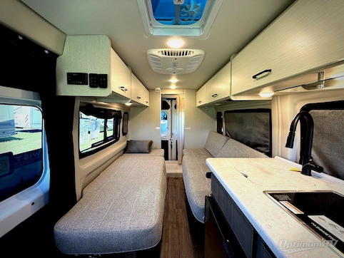 2025 Thor Twist 2LB RV Photo 2
