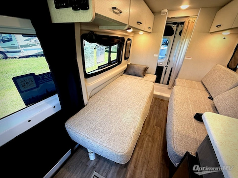 2025 Thor Twist 2LB RV Photo 4