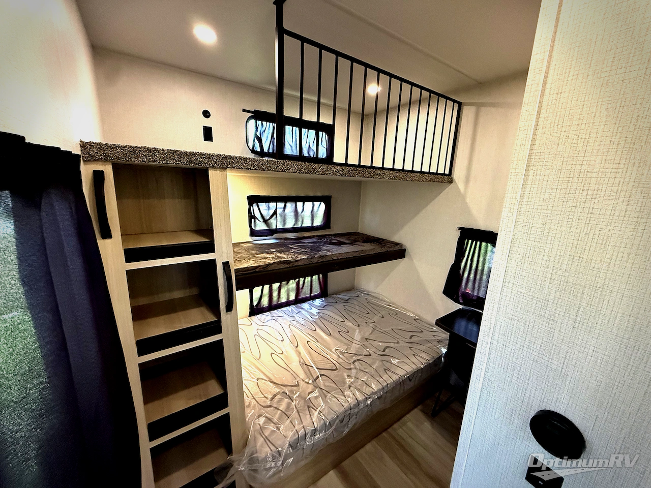 2026 Forest River Wildcat 35CRIB Photo 17