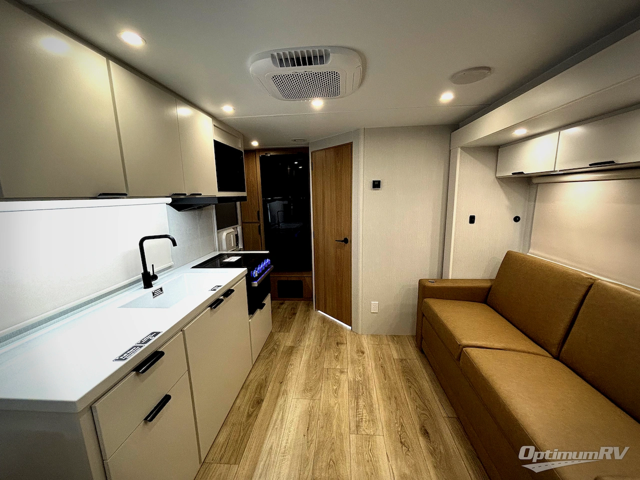 2027 Winnebago Thrive 18FBS Photo 5