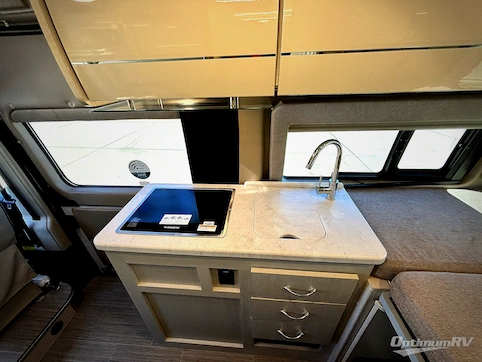 2021 Thor Rize 18A RV Photo 3