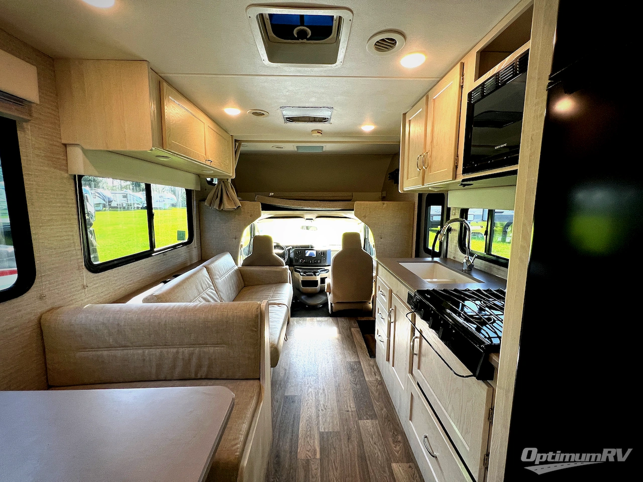 2021 Winnebago Outlook 25J Photo 5