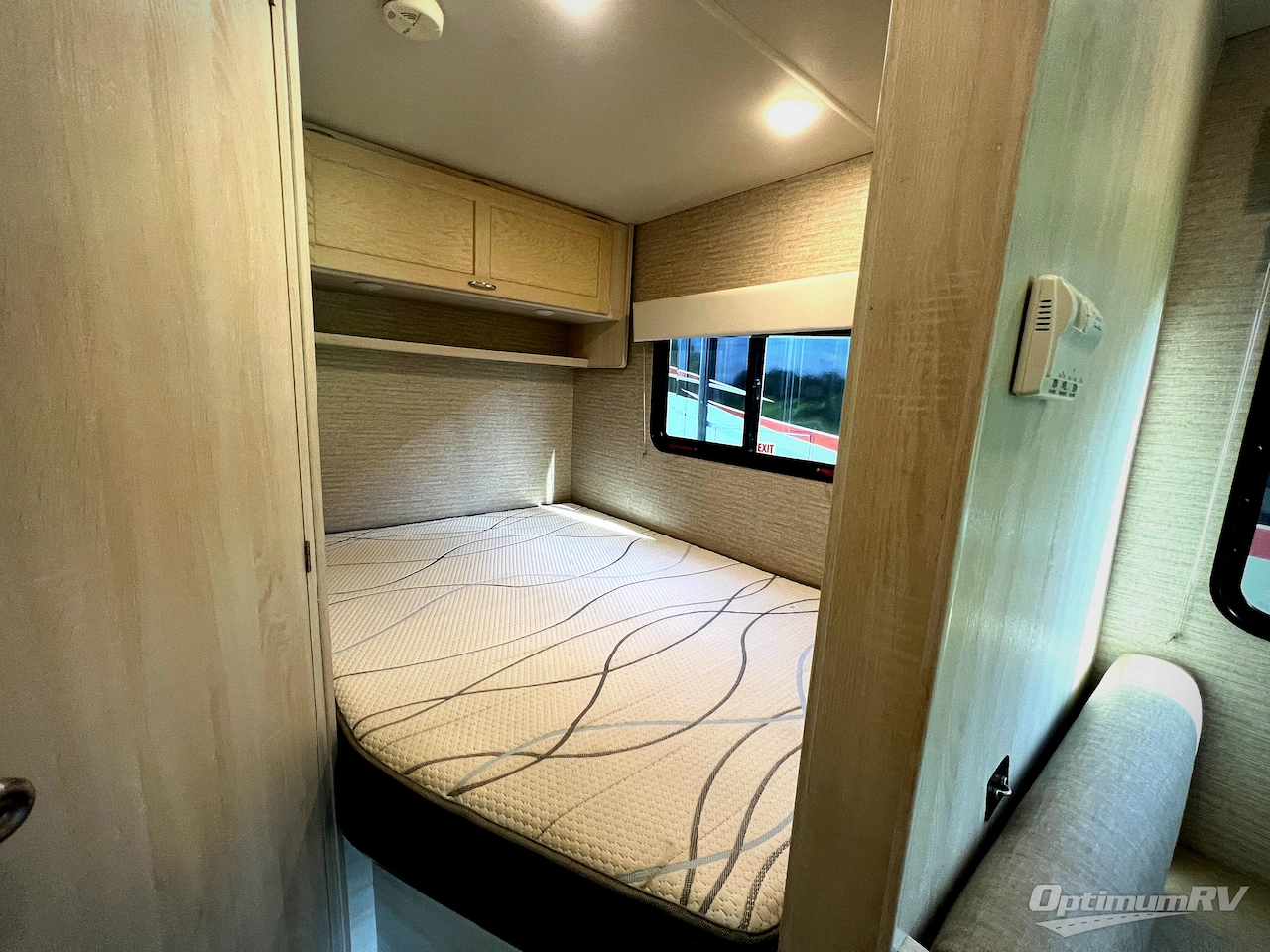 2021 Winnebago Outlook 25J Photo 17