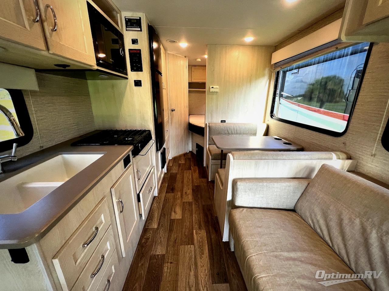 2021 Winnebago Outlook 25J Photo 20