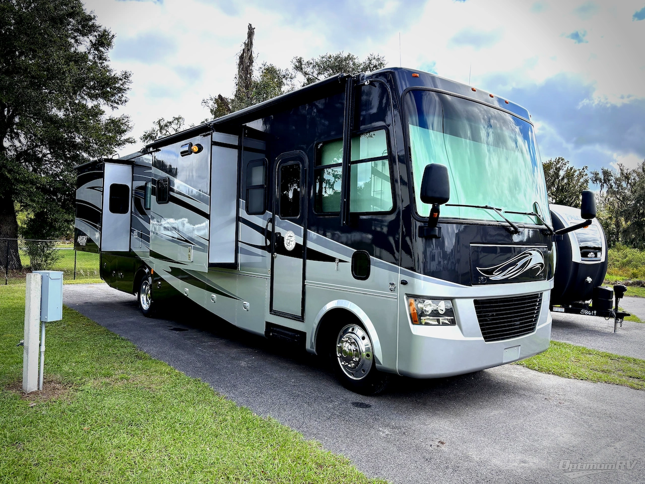 2012 Tiffin Allegro 34 TGA Photo 1