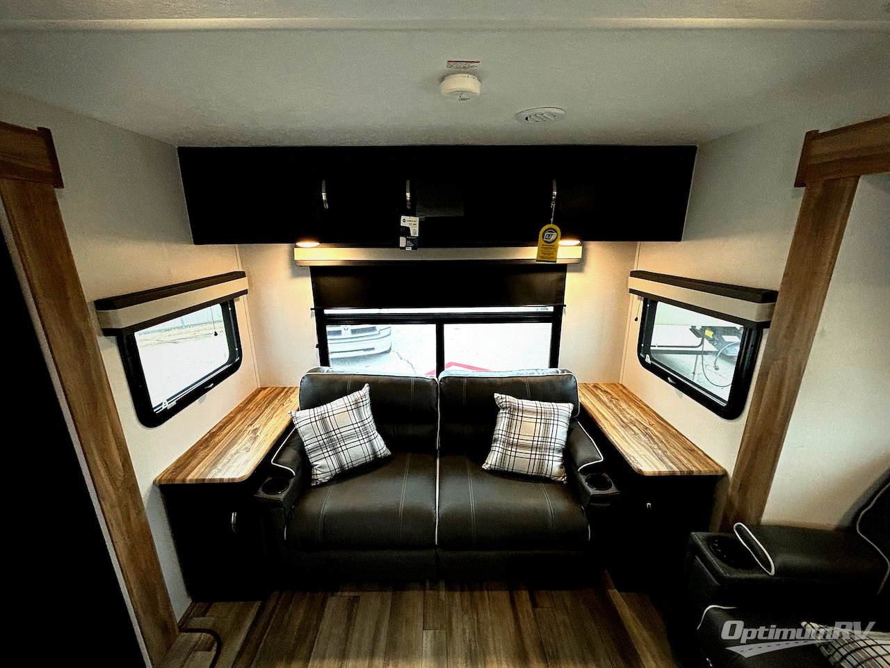 2023 Coachmen Freedom Express Liberty Edition 324RLDSLE Photo 7