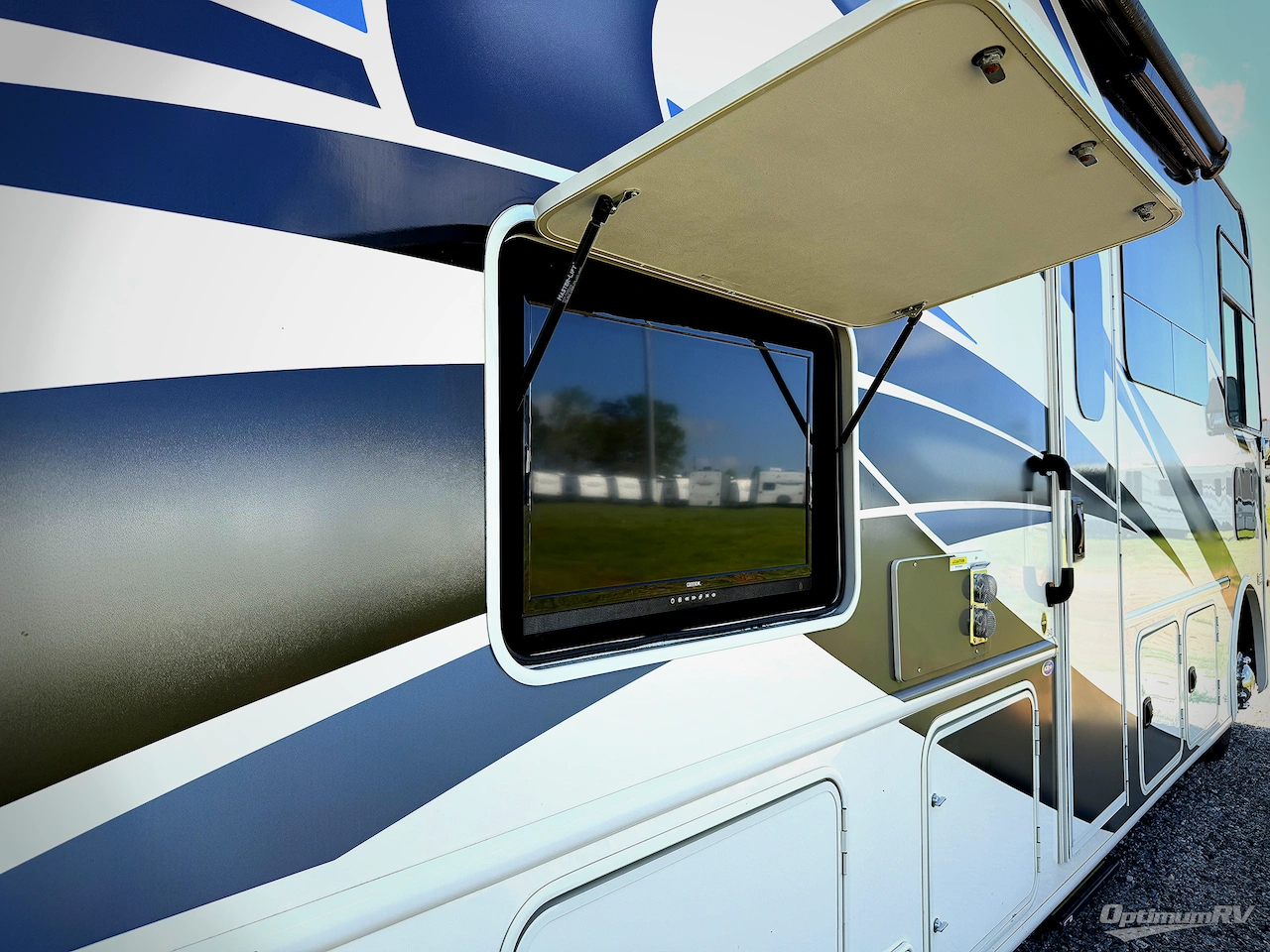2022 Thor Hurricane 34J Photo 20