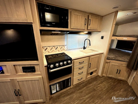 2022 Cruiser Twilight Signature TWS 2600 RV Photo 3