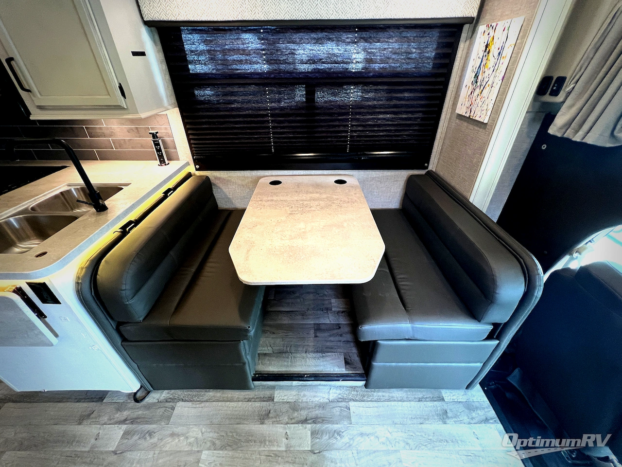 2023 Entegra Odyssey 27U Photo 12