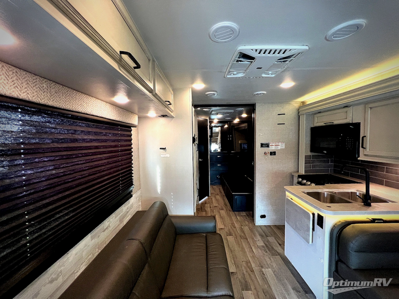 2023 Entegra Odyssey 27U Photo 4