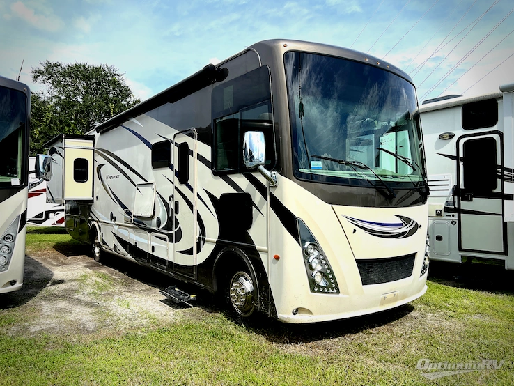 2018 Thor Windsport 35M RV Photo 1