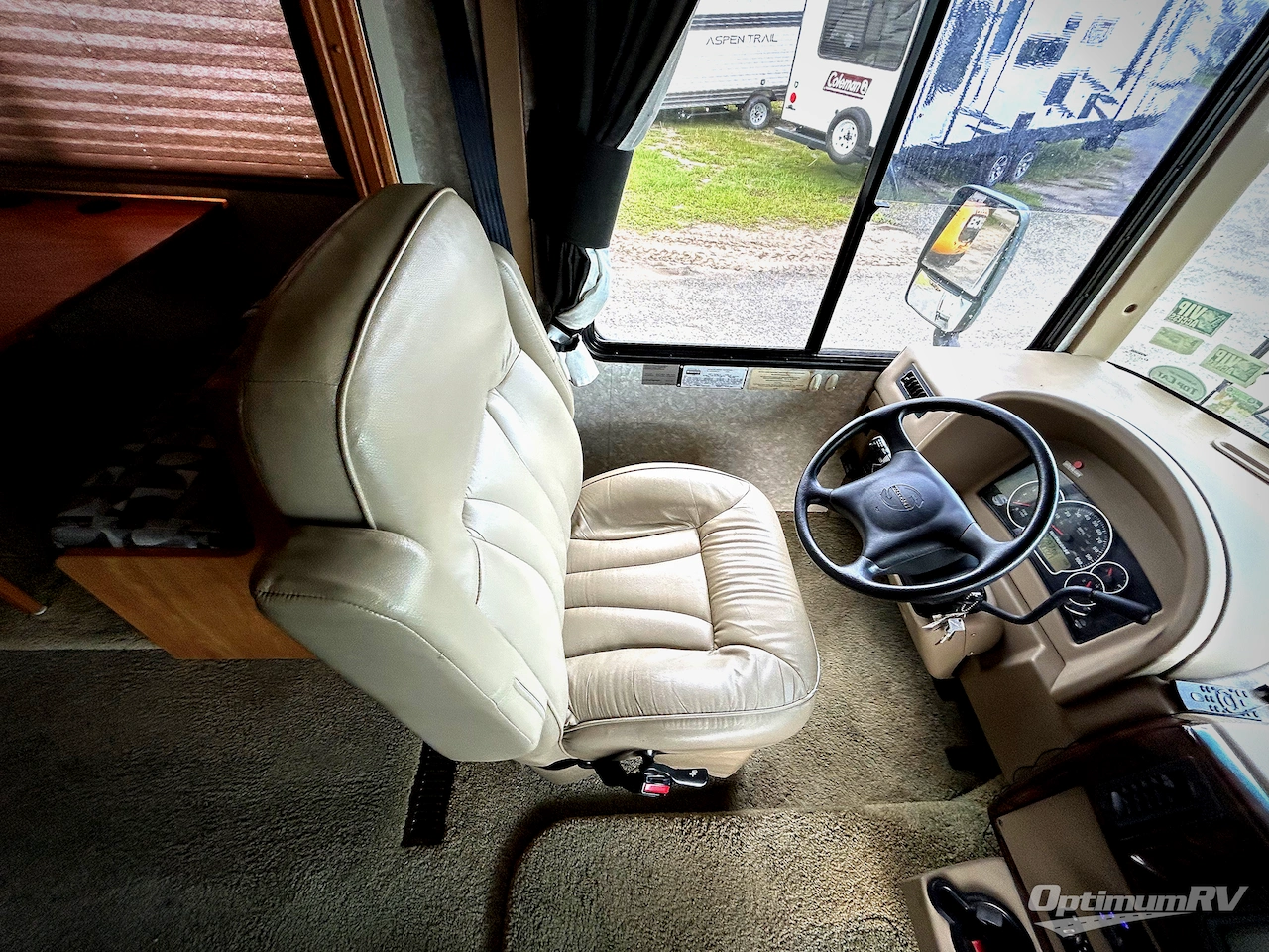 2009 Winnebago Vista 26P Photo 7