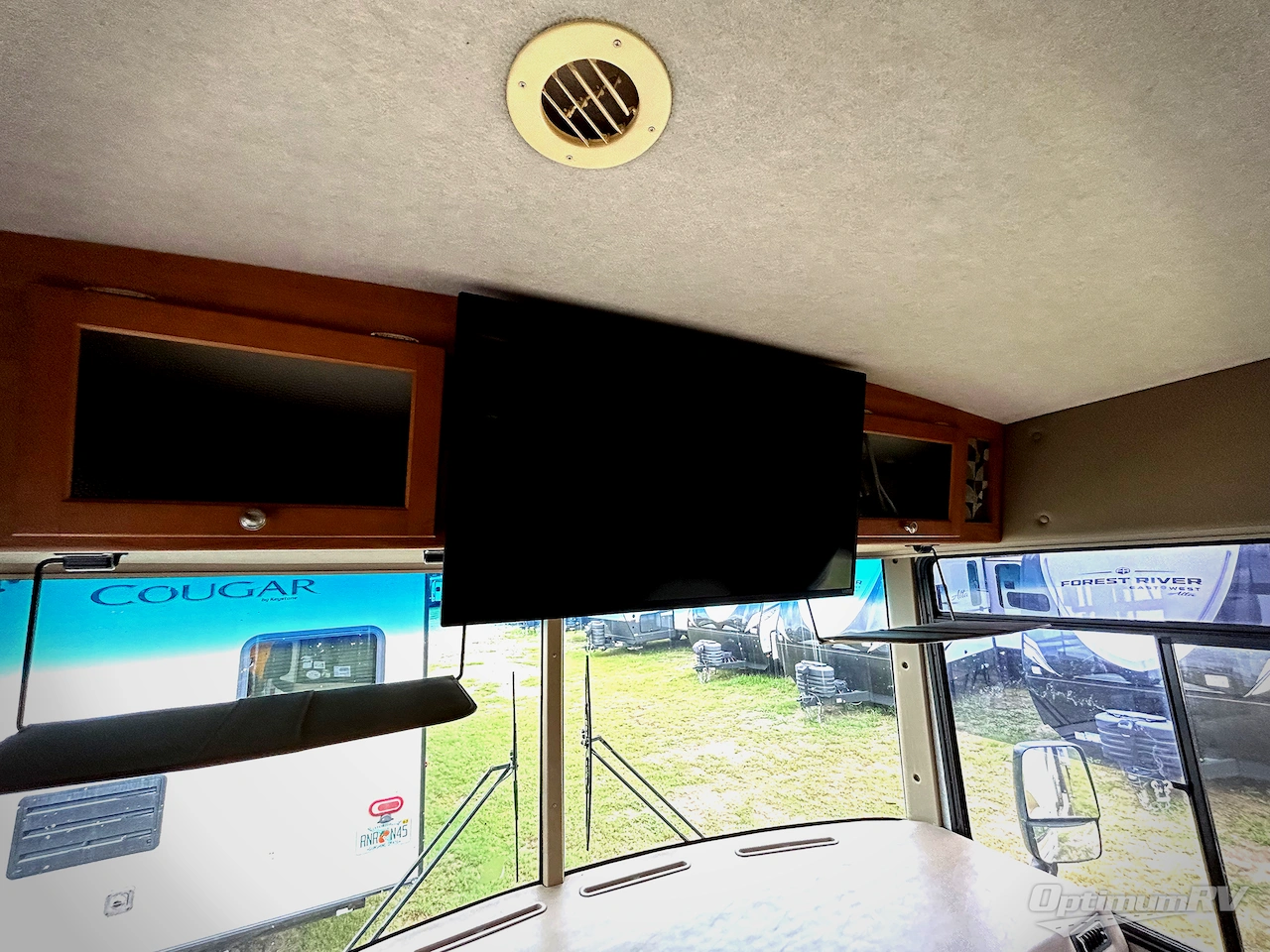 2009 Winnebago Vista 26P Photo 10