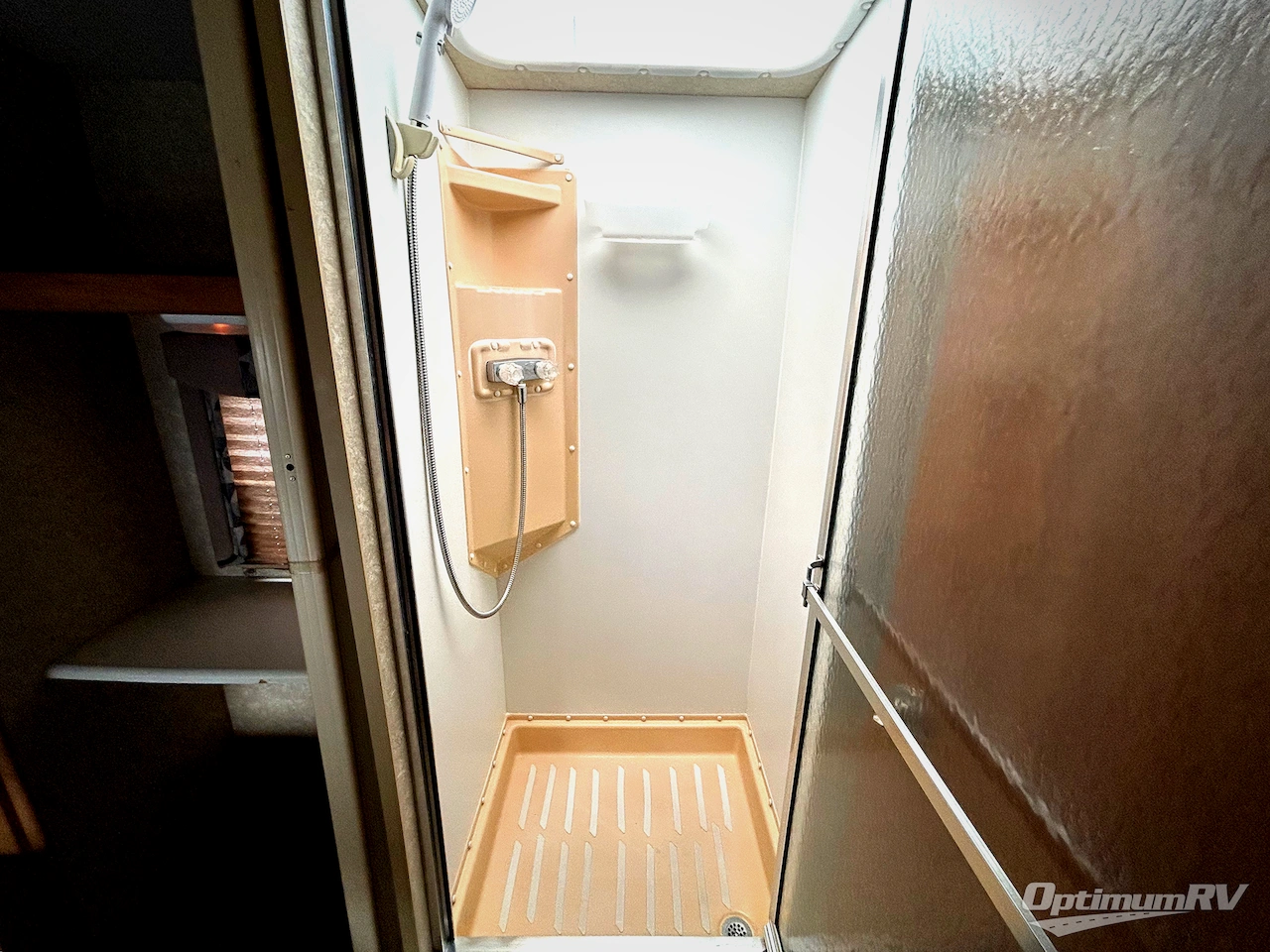 2009 Winnebago Vista 26P Photo 17