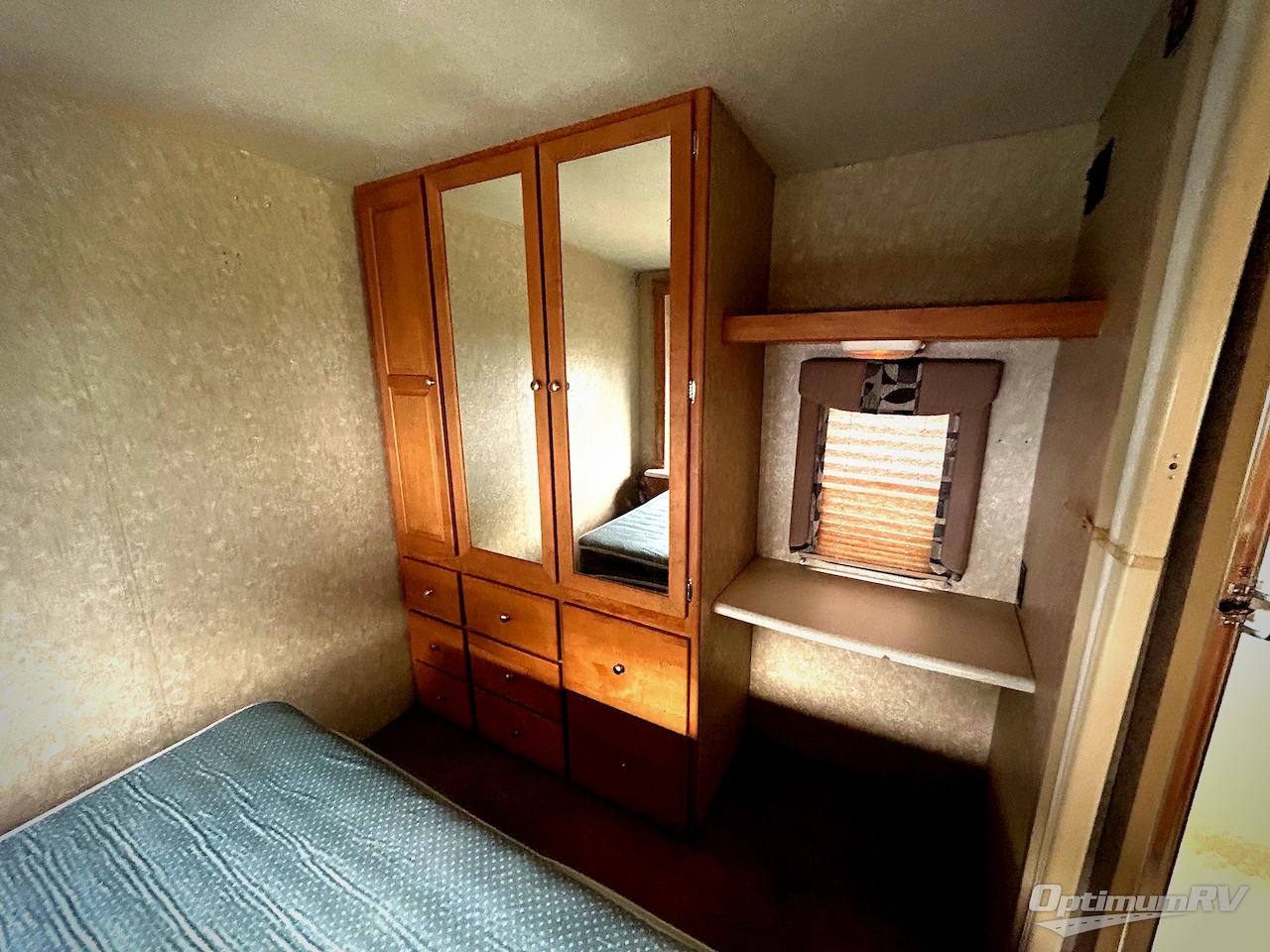 2009 Winnebago Vista 26P Photo 20