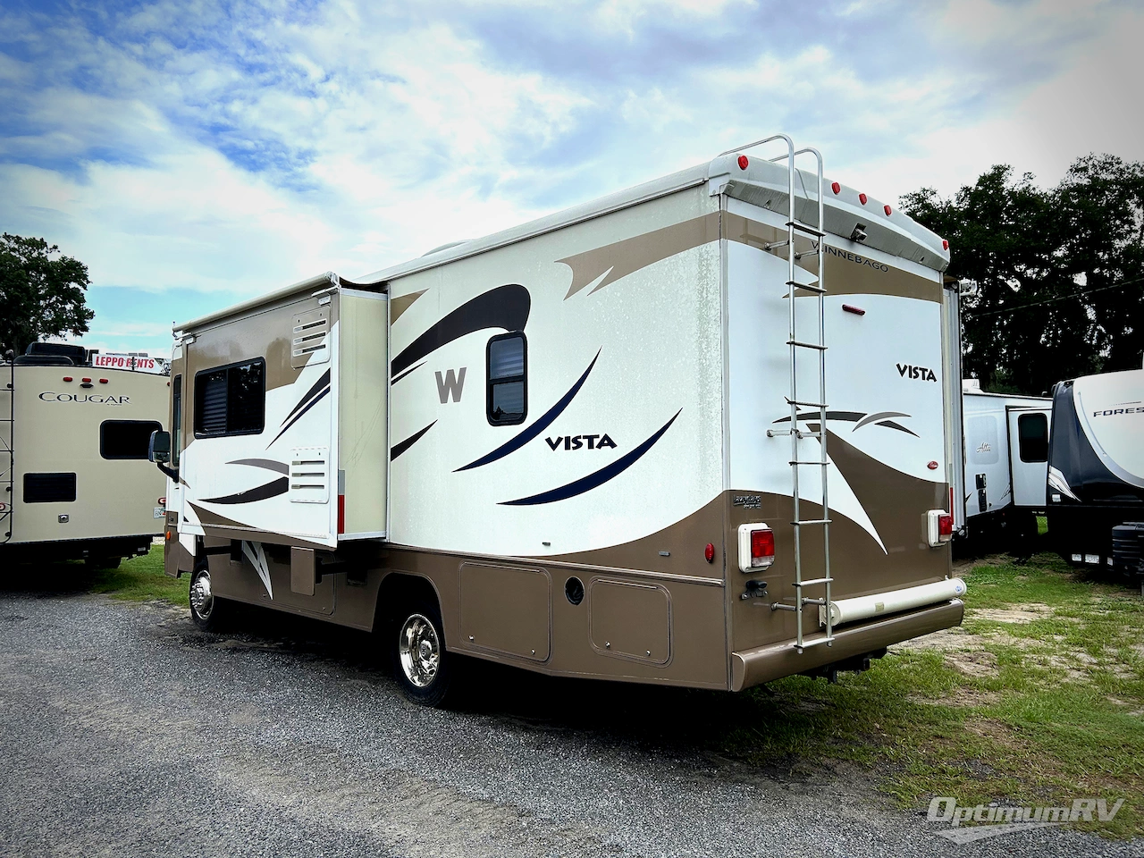 2009 Winnebago Vista 26P Photo 3