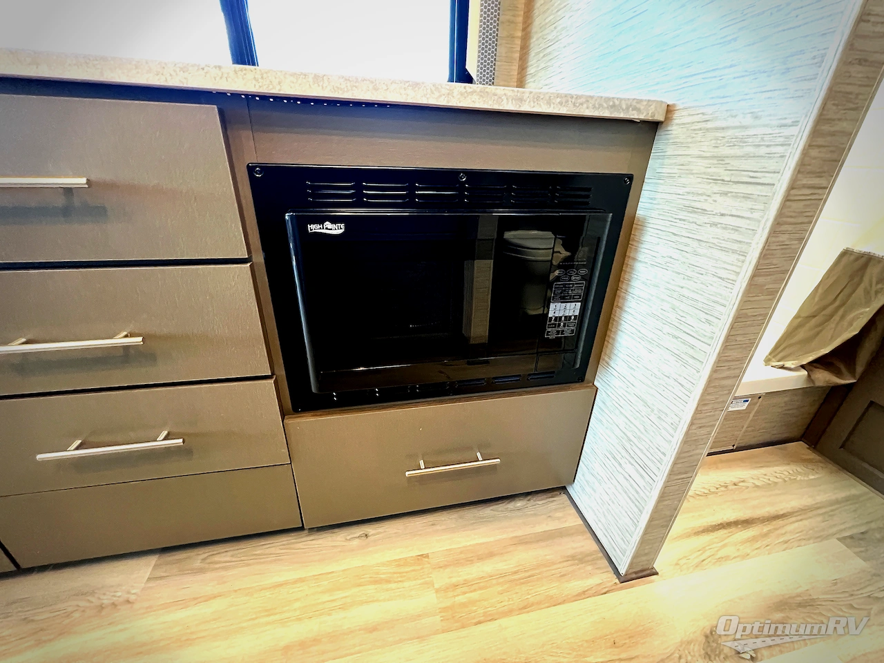 2023 Thor Axis 24.3 Photo 16