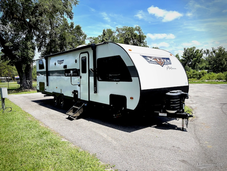 2024 Forest River Wildwood X-Lite 273QBXL RV Photo 1