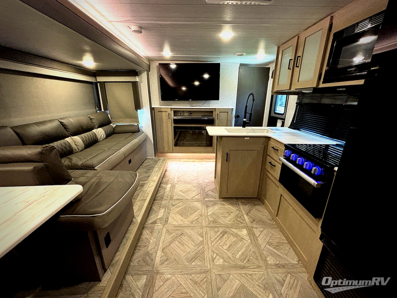 2024 Forest River Wildwood X-Lite 273QBXL Photo 5