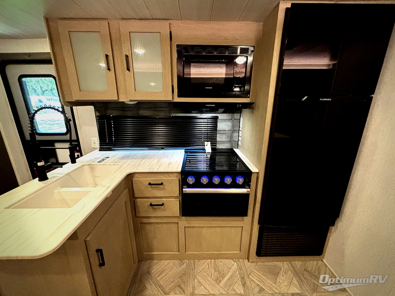 2024 Forest River Wildwood X-Lite 273QBXL Photo 6