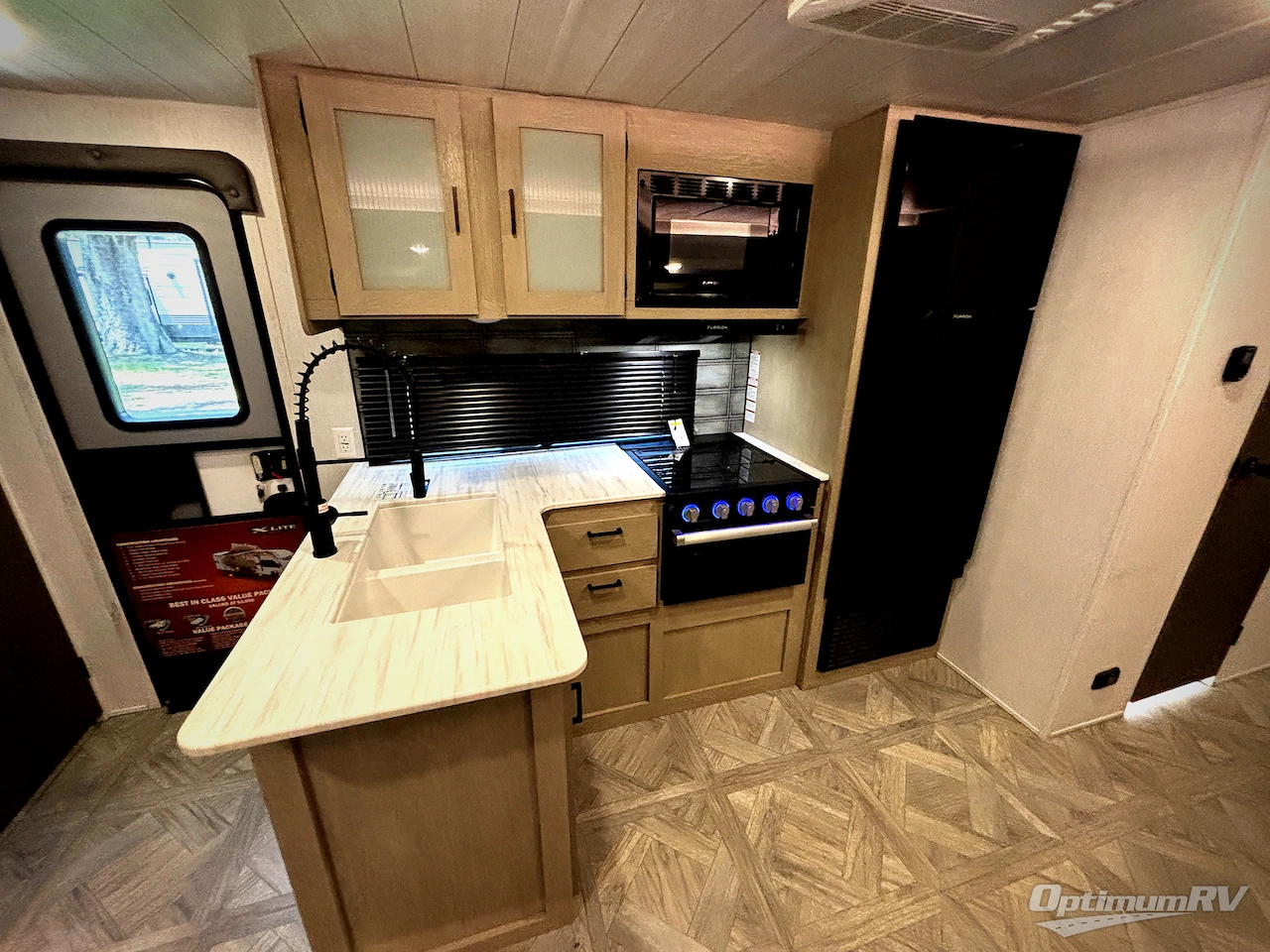 2024 Forest River Wildwood X-Lite 273QBXL Photo 10