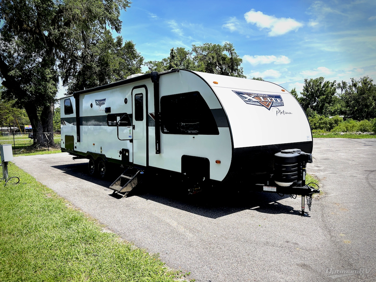 2024 Forest River Wildwood X-Lite 273QBXL Photo 1