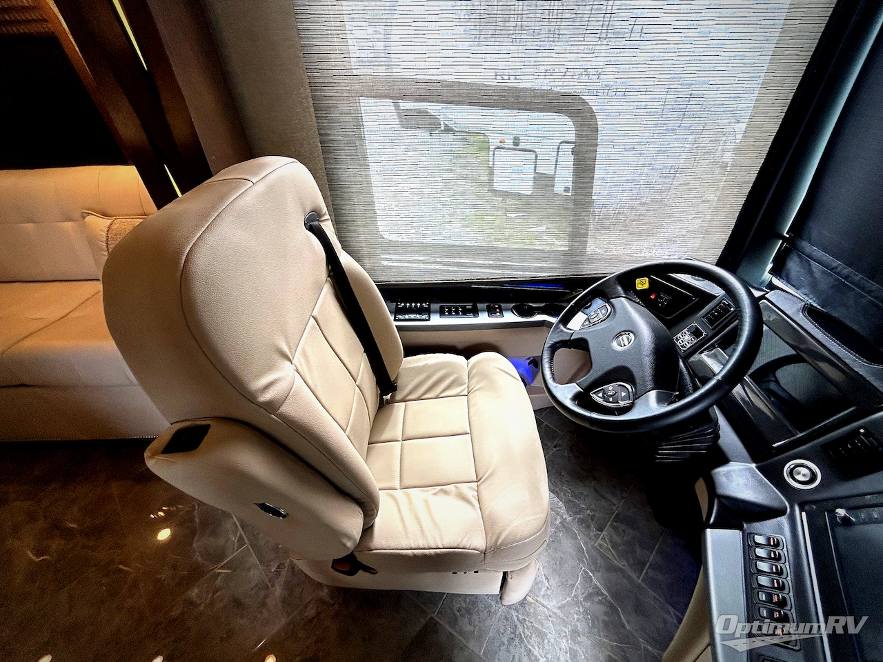 2018 Newmar New Aire 3343 Photo 7