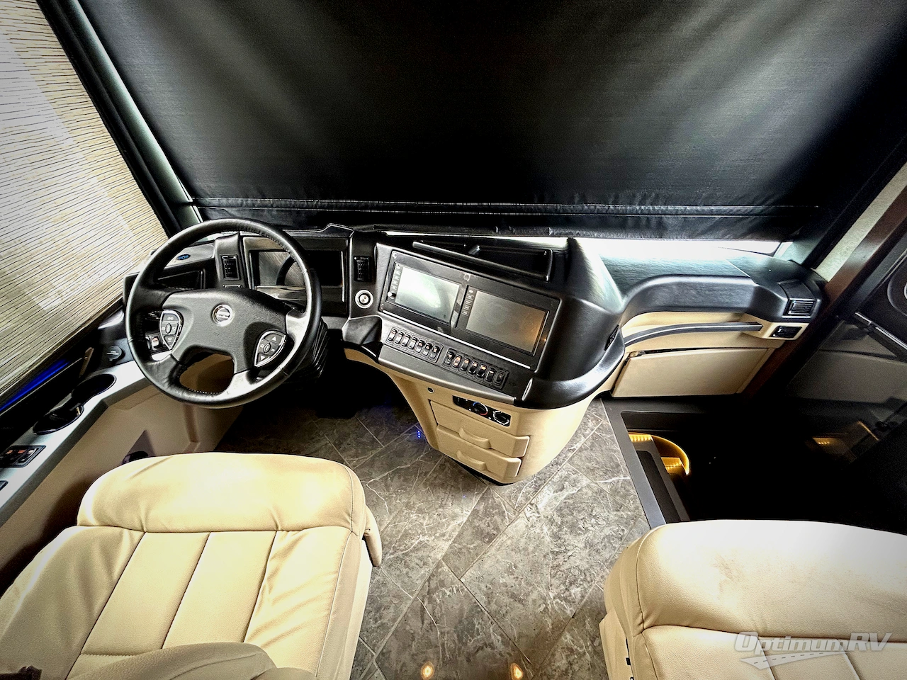 2018 Newmar New Aire 3343 Photo 8