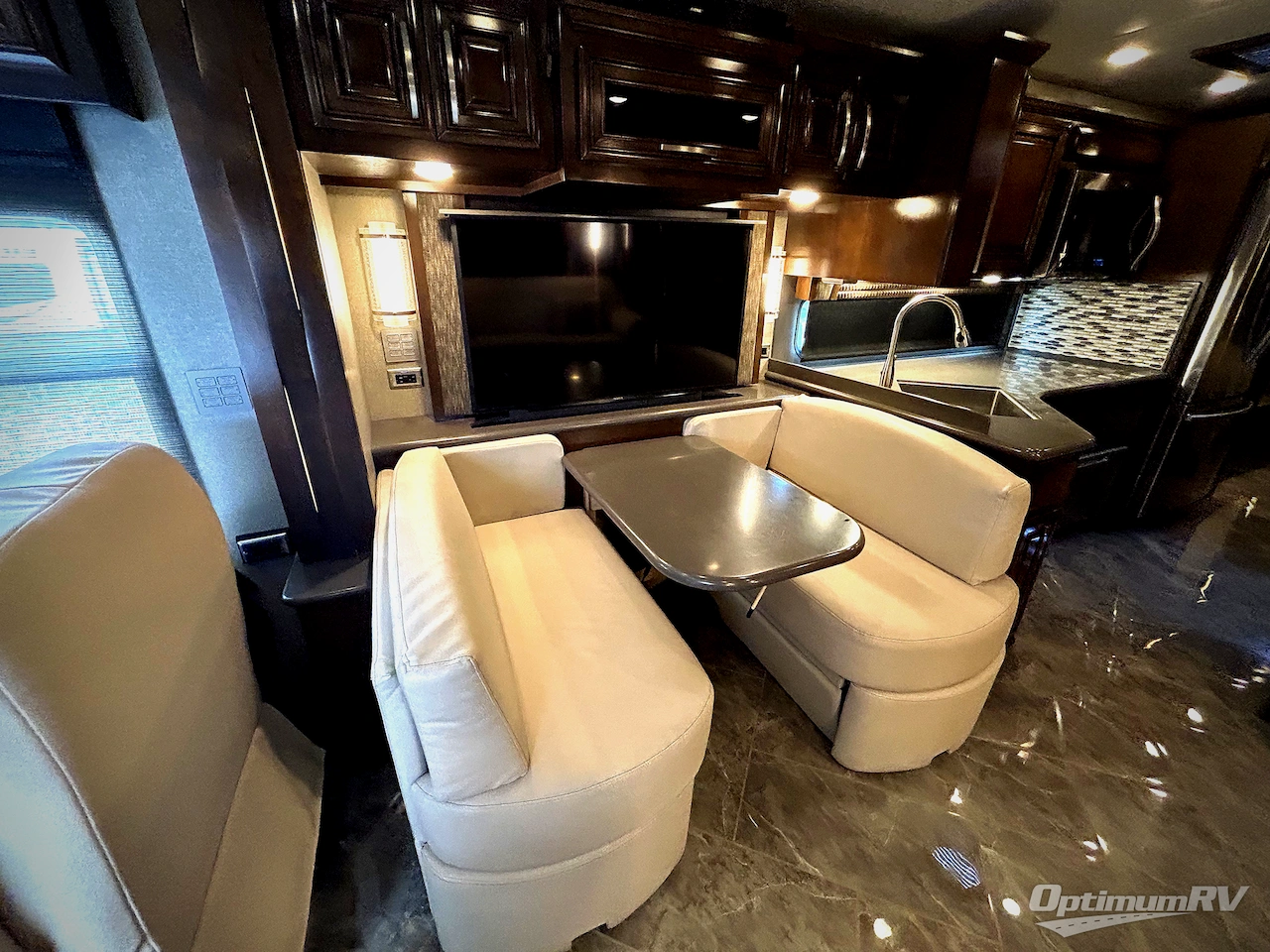 2018 Newmar New Aire 3343 Photo 10