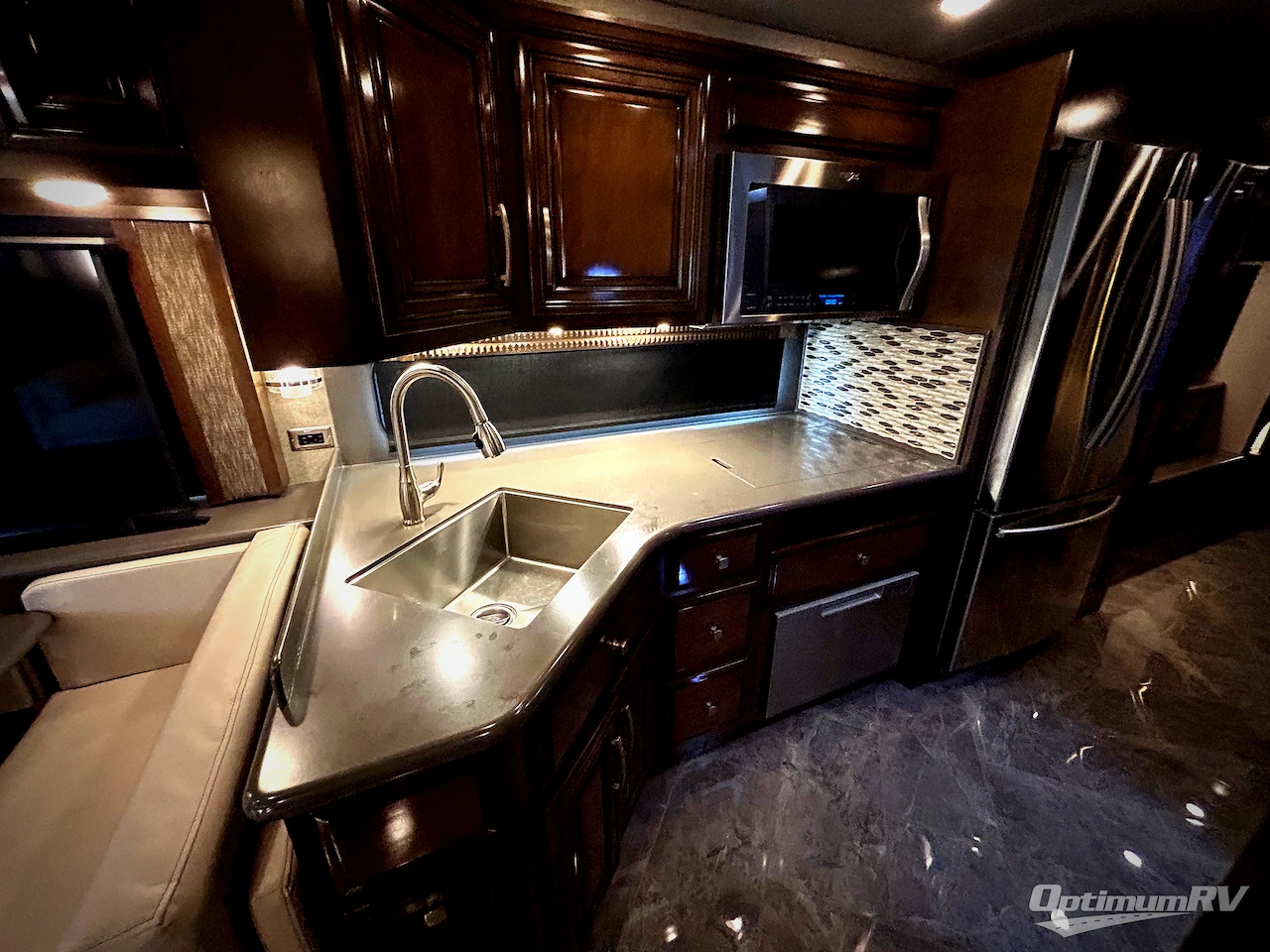 2018 Newmar New Aire 3343 Photo 11
