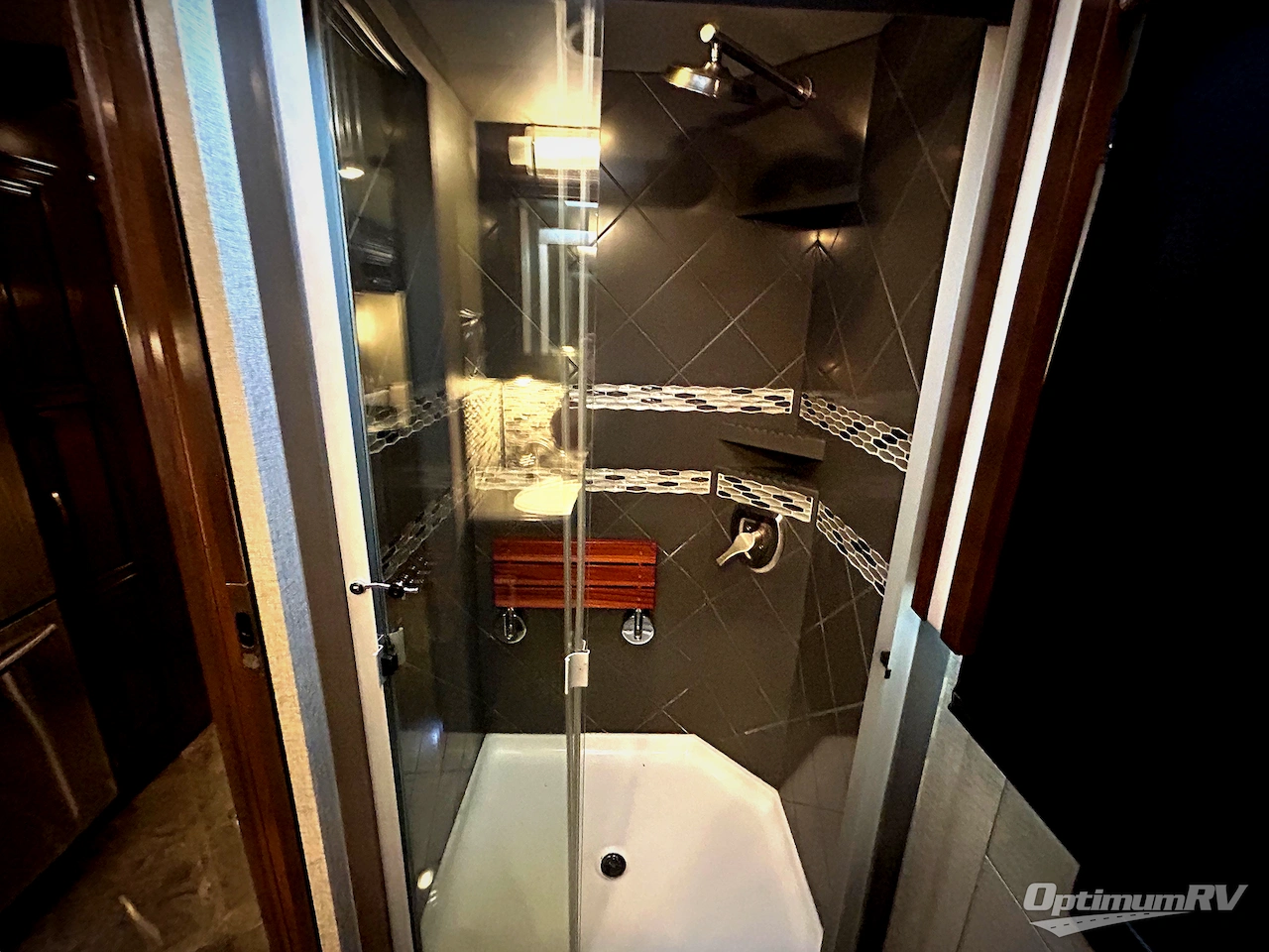 2018 Newmar New Aire 3343 Photo 17