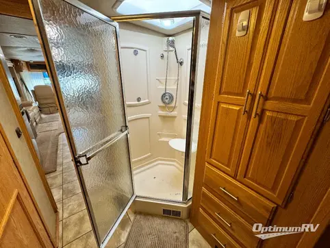 2006 Winnebago Journey 39 K RV Photo 4