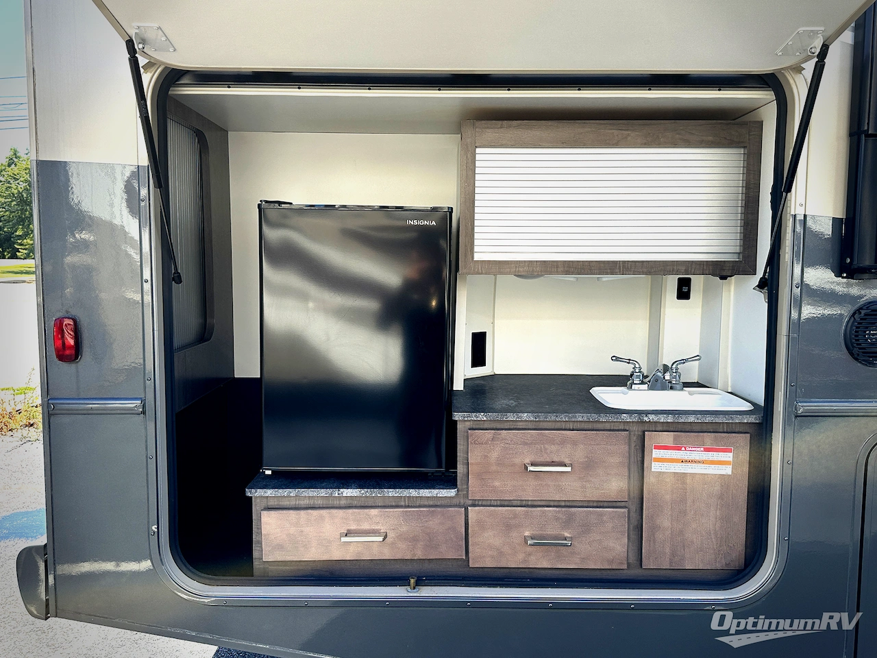 2019 Winnebago Sunstar 29VE Photo 23