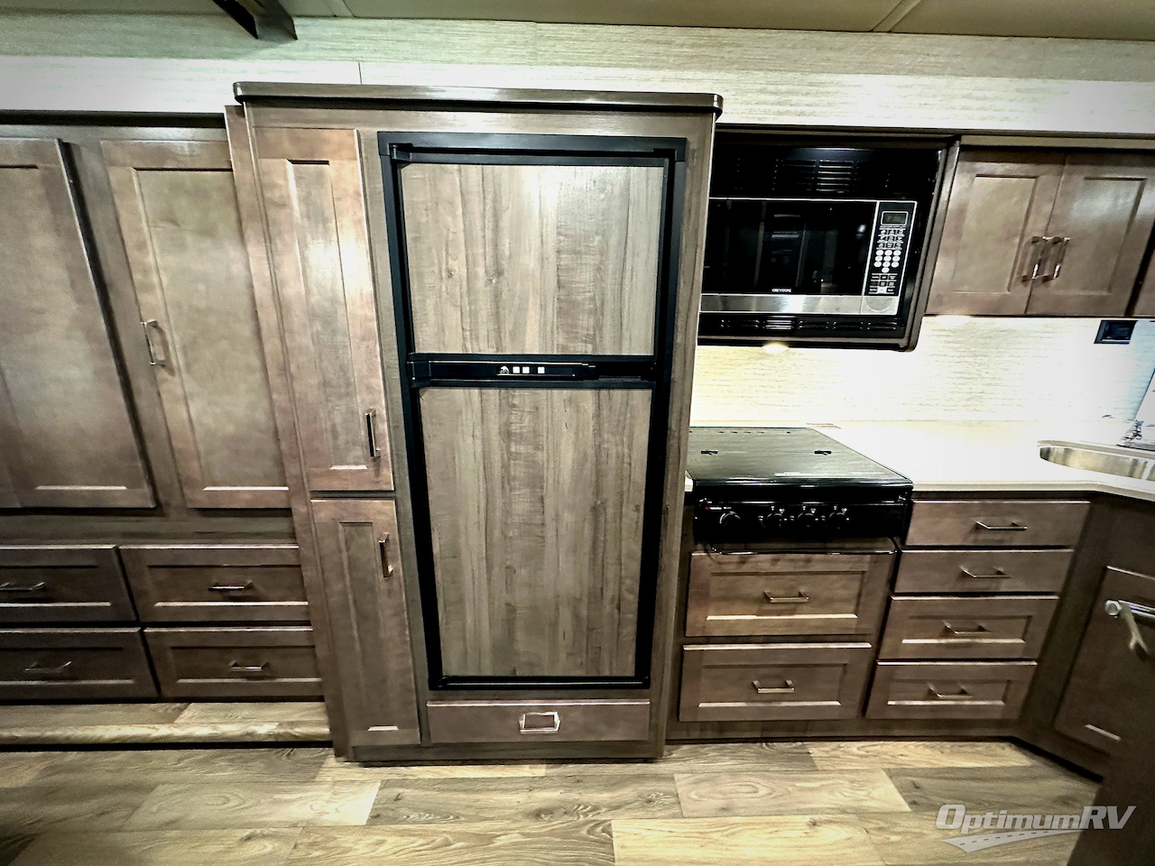 2019 Winnebago Sunstar 29VE Photo 15