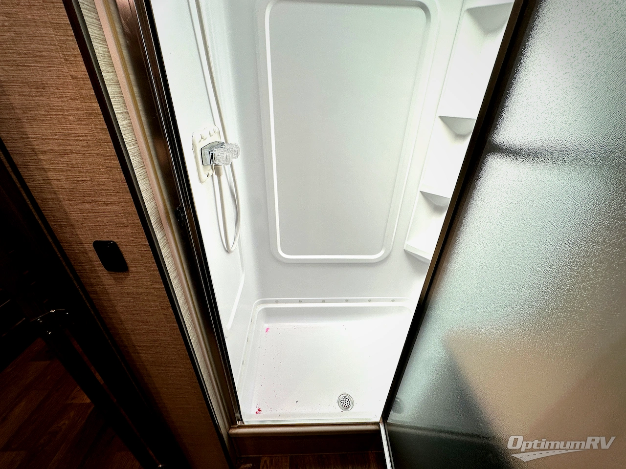 2019 Winnebago Sunstar 29VE Photo 18